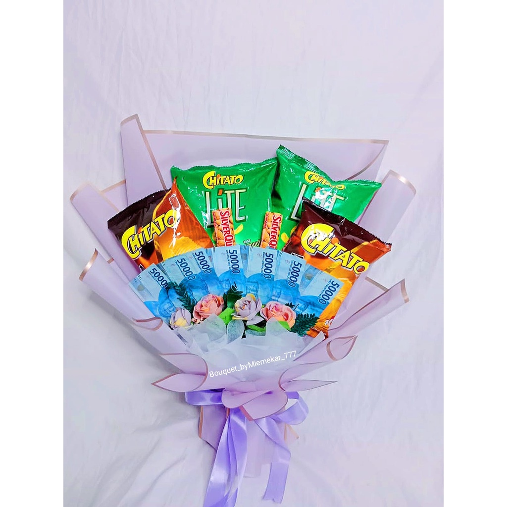 

Bucket buket snack / bucket snack / bucket coklat / buket cokelat / kado ulang tahun / kado wisuda / anniversary
