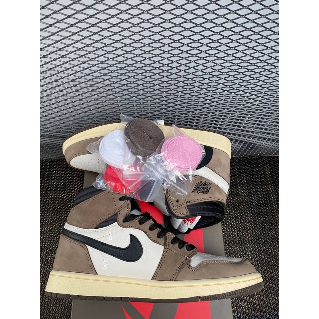 Air Jordan 1 Retro HighTravisScott