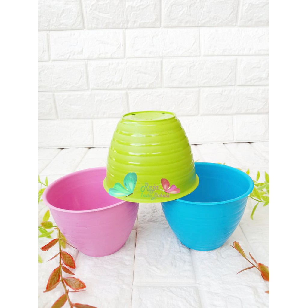 POT TAWON MDN 12 WARNA WARNI POT TAWON 12 cm - POT PLASTIK 12CM VAS BUNGA TAWON BULAT pot tawon 12