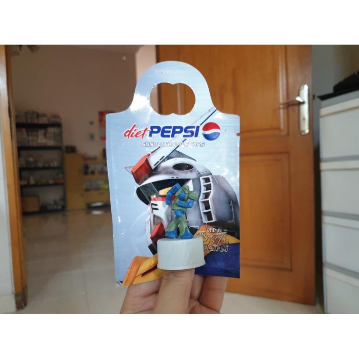 MINI FIGURE GUNDAM PEPSI BOTTLECAP ZAKU I ORI MURAH