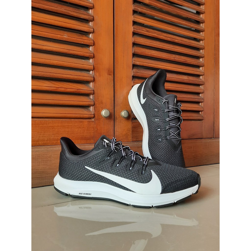 Sepatu Pria Nike Quest 2 Original