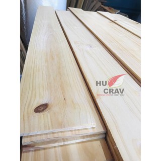 papan kayu jati belanda  atau kayu pinus tanpa bekas paku  