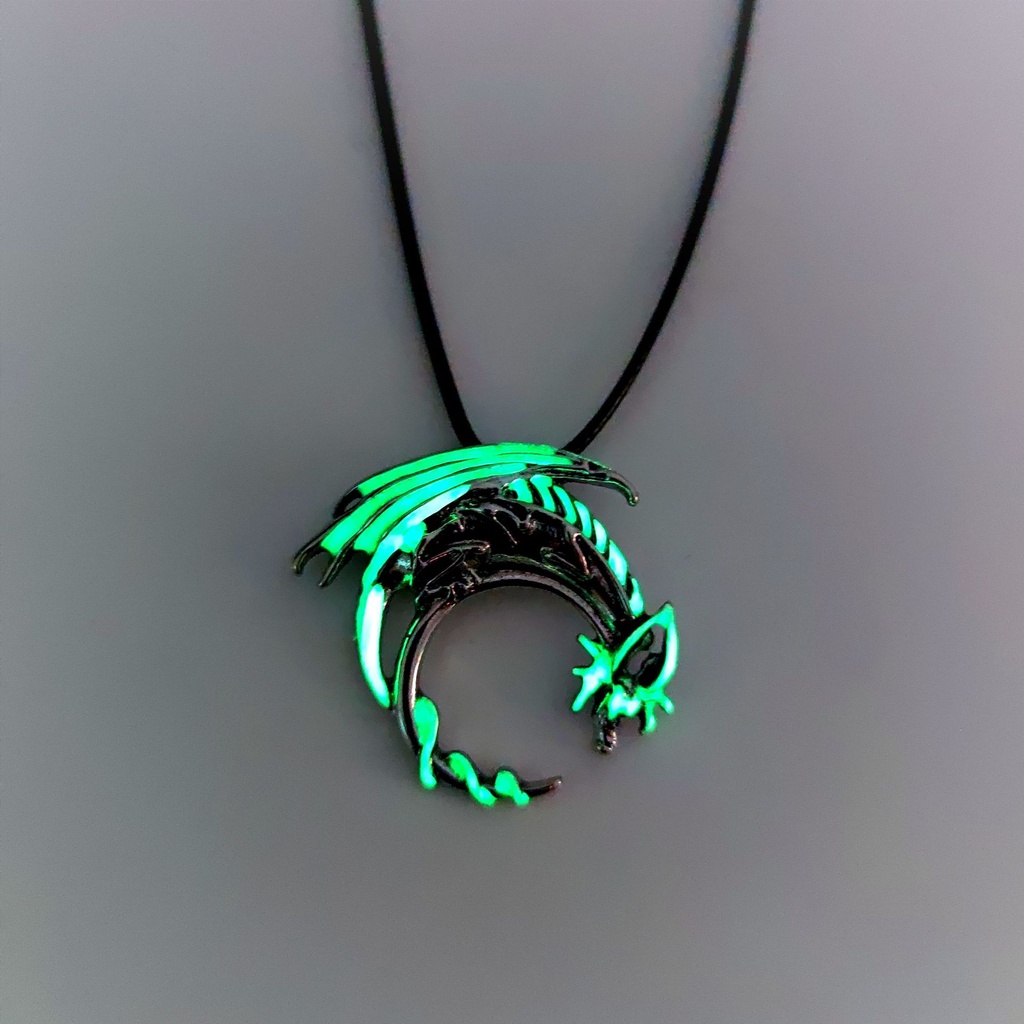 Kalung Dengan Liontin Naga Luminous Gaya Hip Hop Untuk Pria