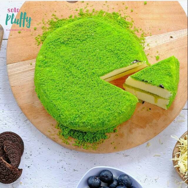 Solo pluffy greentea cornflake + packing (paket murah)