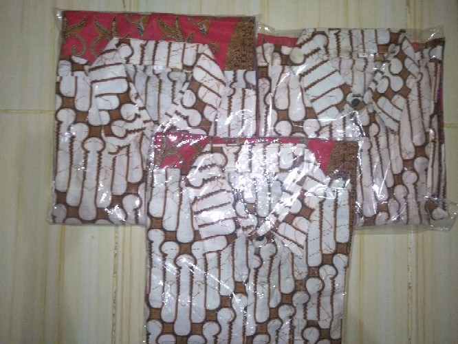 Batik Couple Motif Garuda Merah Sarimbit Keluarga