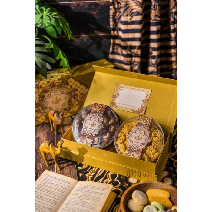 

NADEEN HAMPER IDUL FITRI RAMADHAN HAMPERS LEBARAN GOELA SEMOET BANDUNG Best Seller