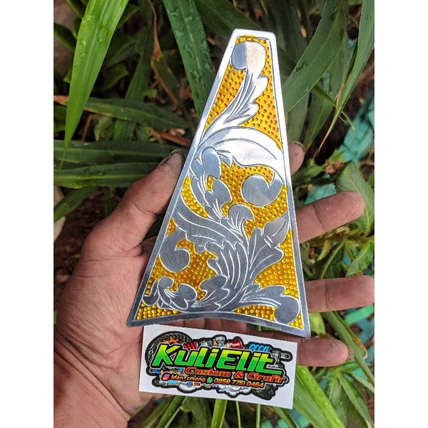 PEMANIS RANGKA DEPAN FU UKIR