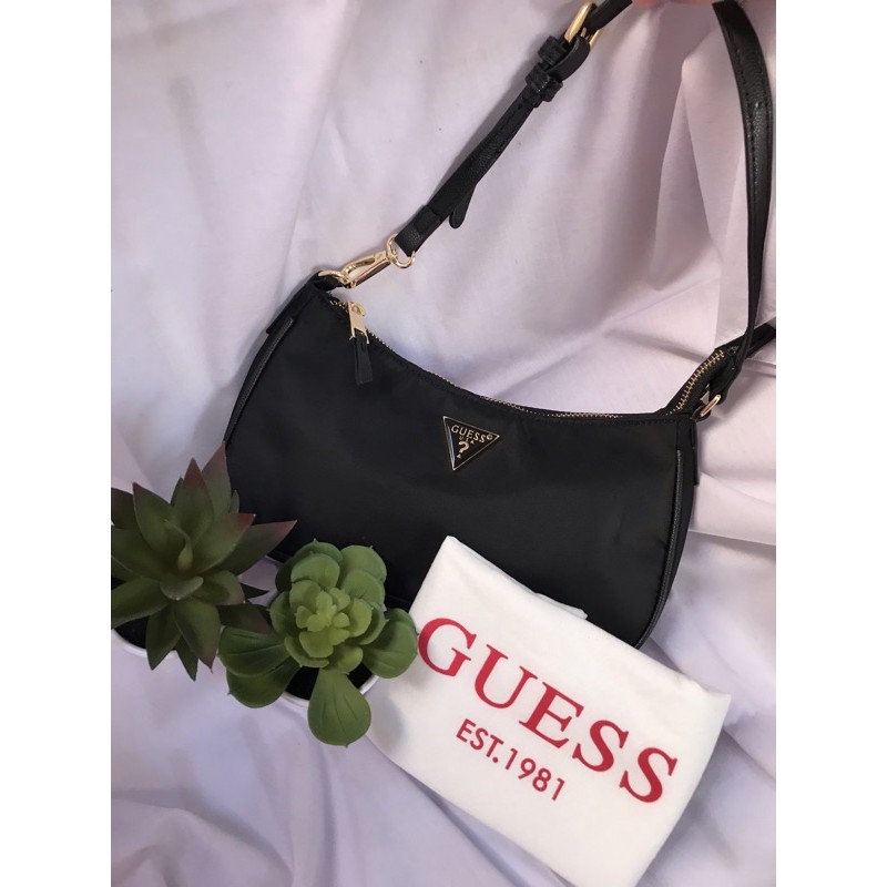 GUESS PARIS SHOULDER BAG [preloved belum pernah dipakai]+Dustbag GUESS