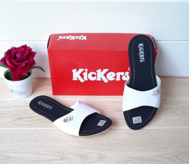 kickers cewek