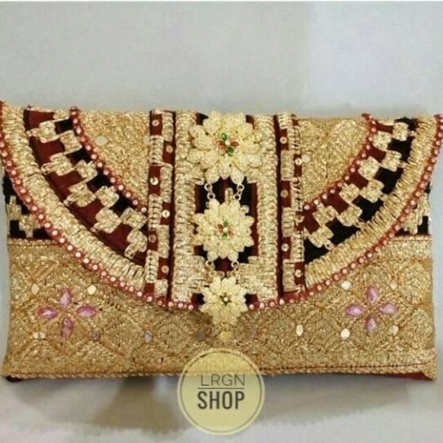 CLUTCH TAS TAPIS LAMPUNG