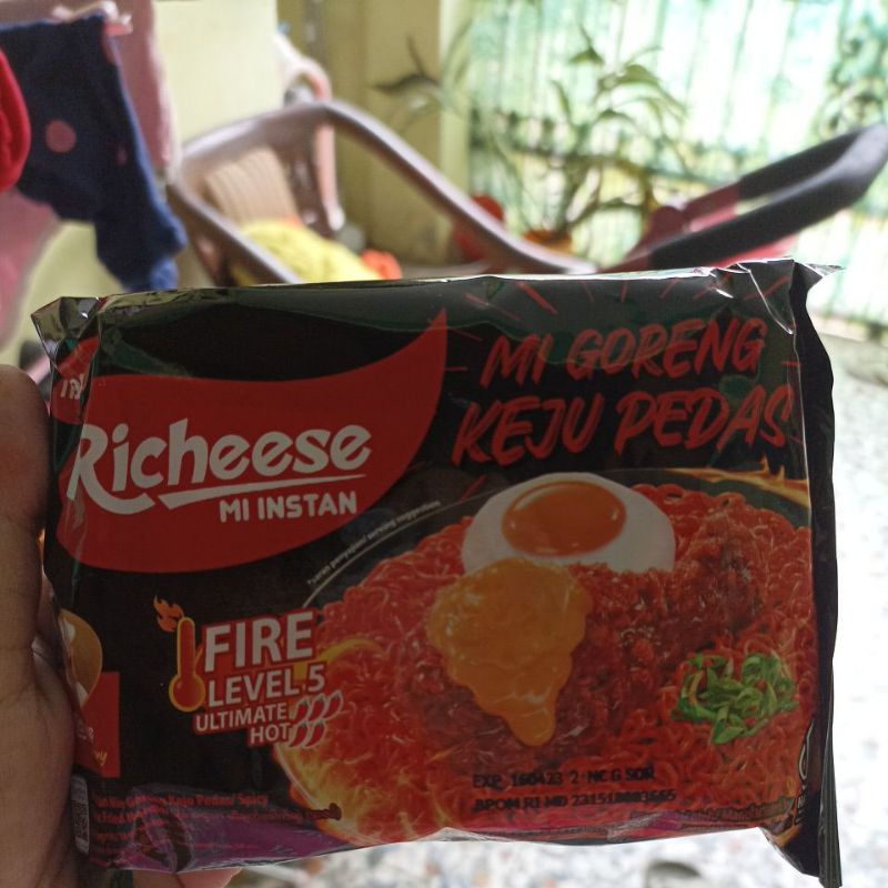 

Richeese Mie Goreng Keju Level 5