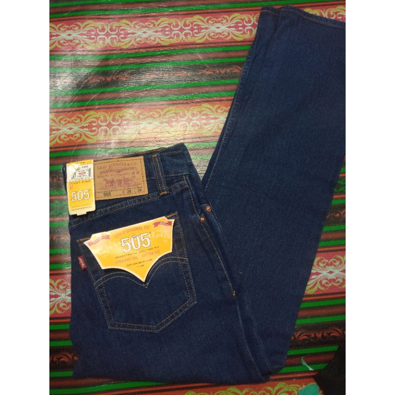 Celana jeans panjang straight fit jeans reguler