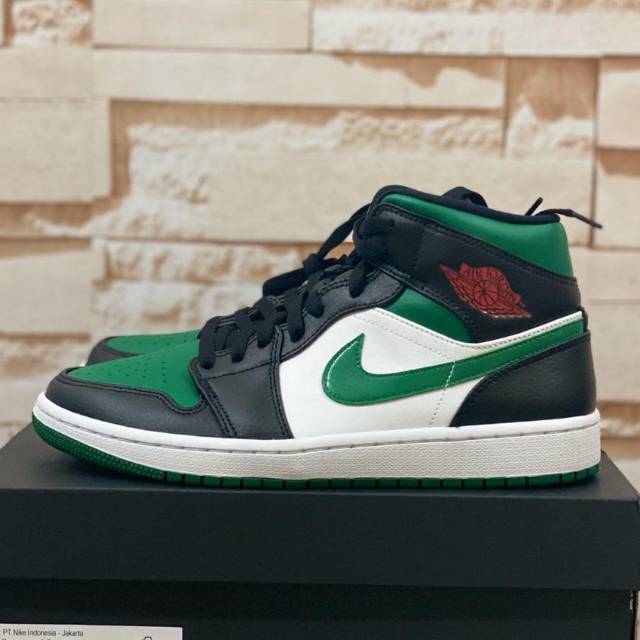 jordan 1 green toe