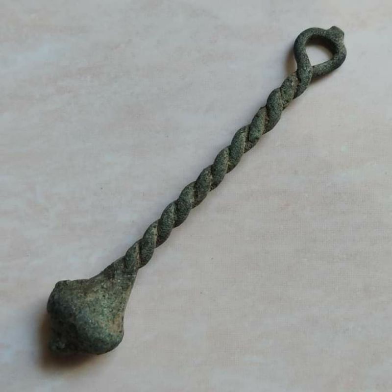 Fragmen Kuno Mirip Pemantik Lonceng Perunggu Temuan Galian