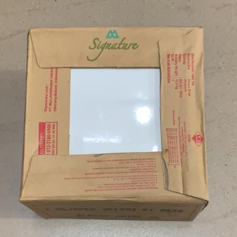 KERAMIK MULIA 20X20 PUTIH KILAP / KERAMIK DINDING MULIA 20X20 WHITE GLOSSY