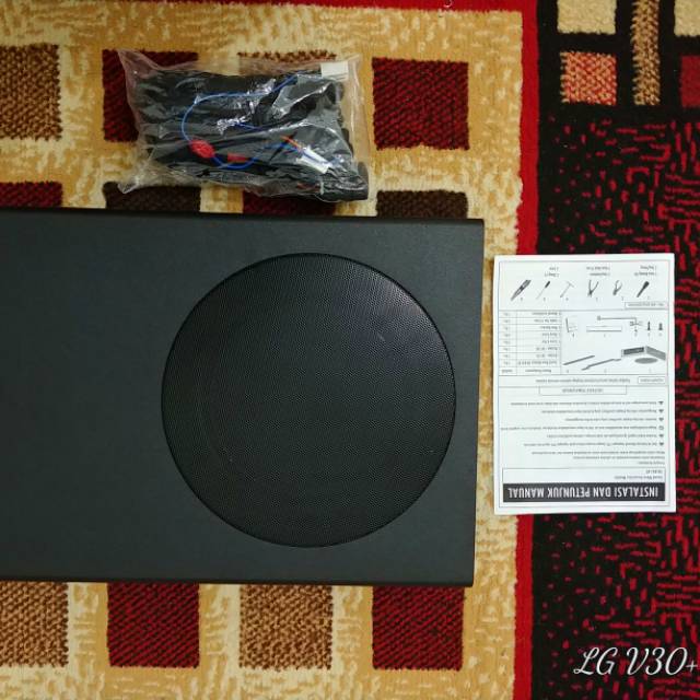 Subwoofer Kolong Mobil Sound Wave SW 841 BT