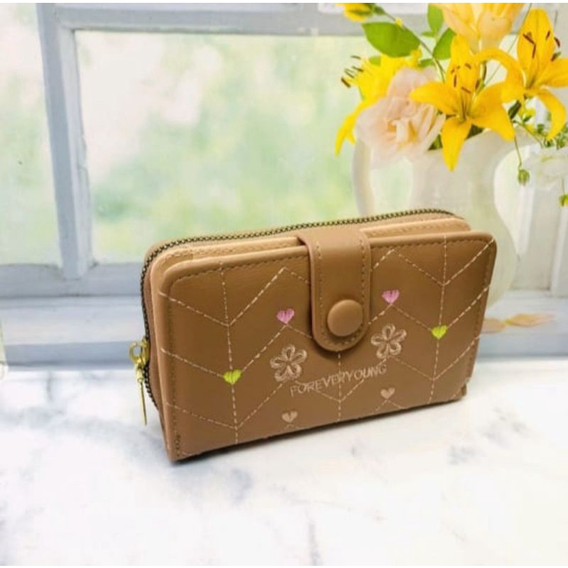 DOMPET WANITA FOREVER YOUNG TANGGUNG DOMPET FOREVER YOUNG RESLETING DENGAN PENUTUP KANCING