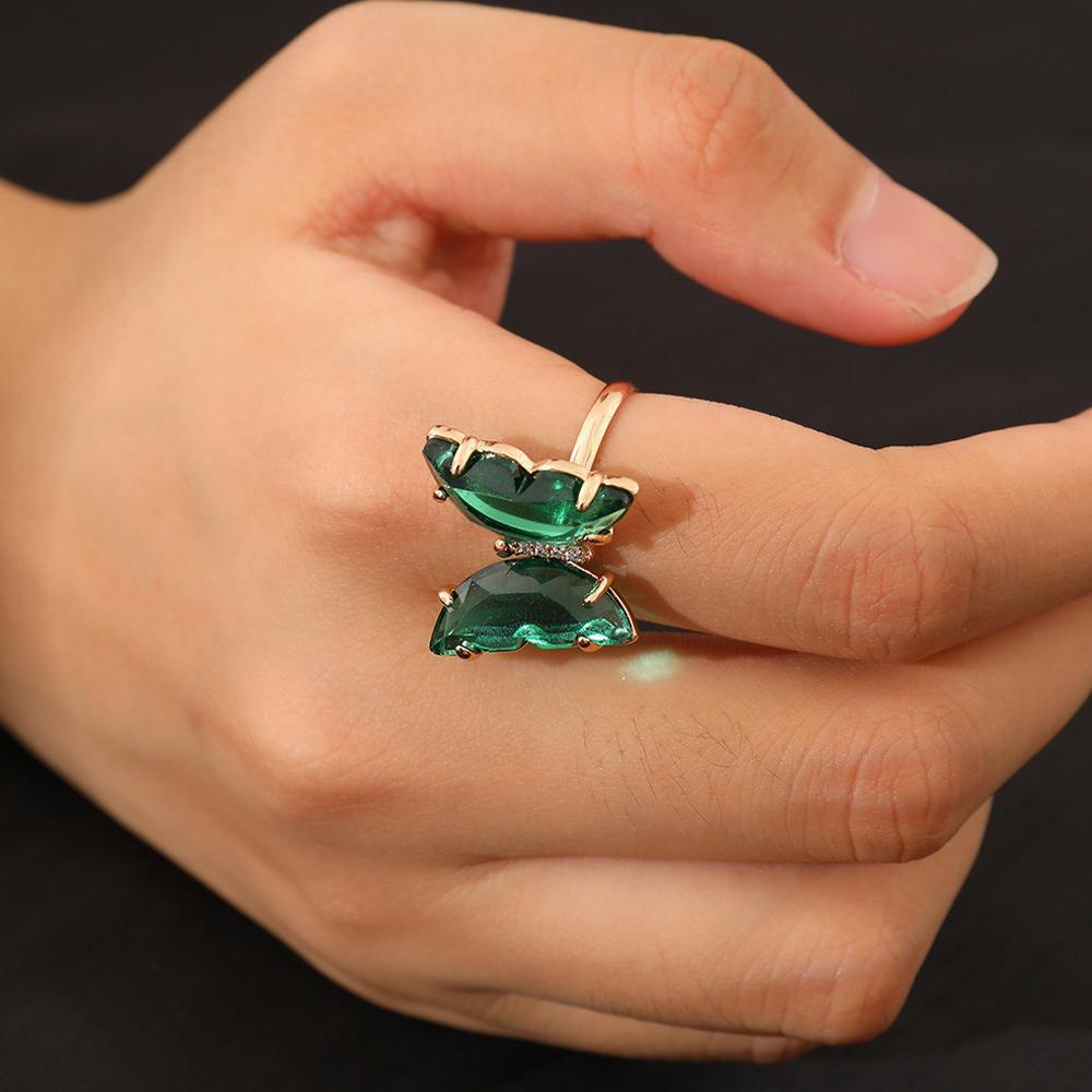 Needway Cincin Butterfly Finger Elegan Fashion Gaya Simple Transparan Hadiah Untuk Wanita Perhiasan Kristal