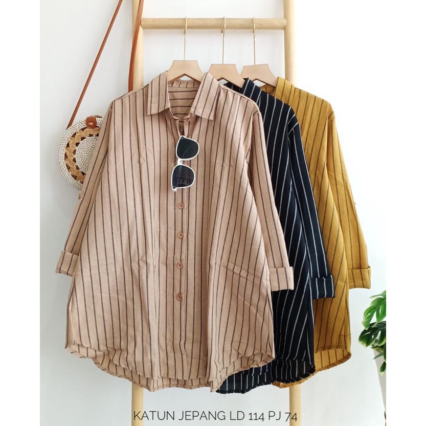 Kemeja Panjang Tunik Motif Garis Wanita