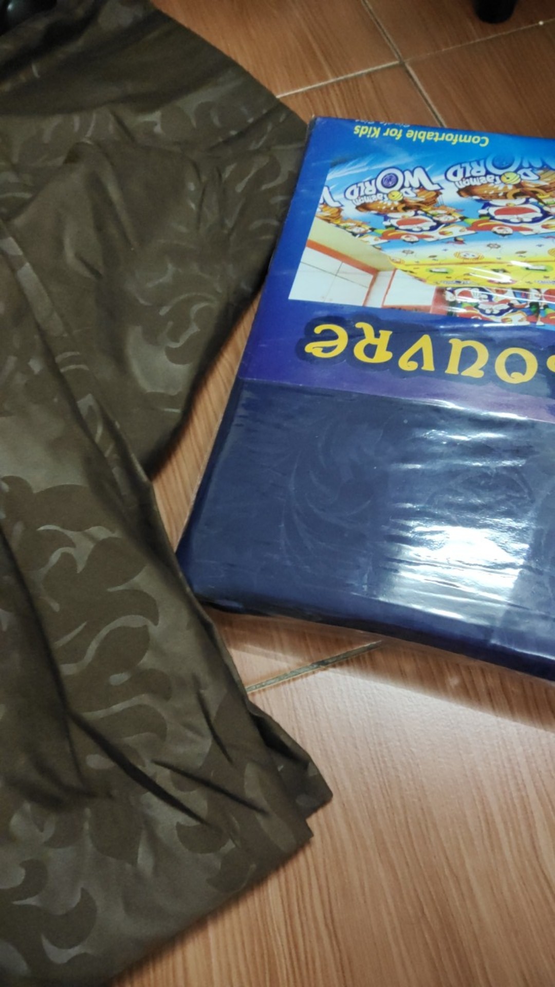 Sprei Polos Embos Ukuran 100 X 200