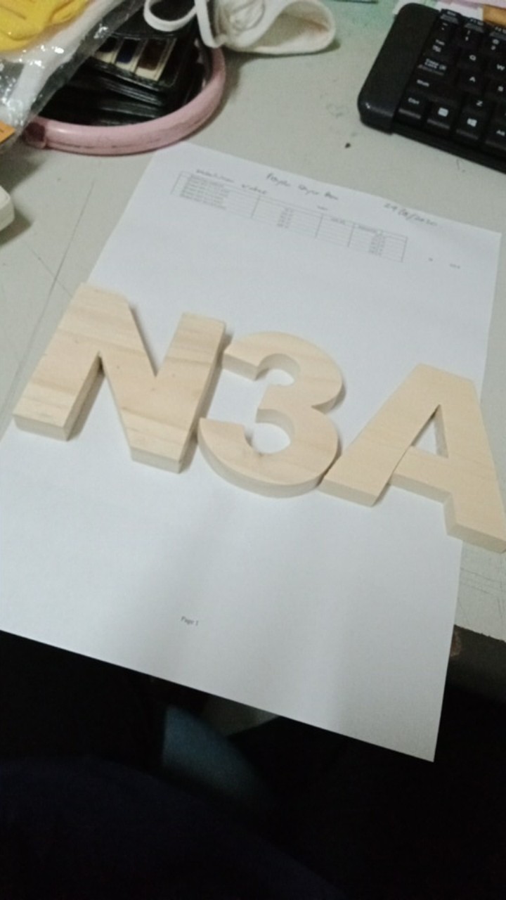 Gantungan Cantolan Besi + Paku Tembok