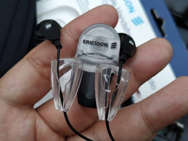 Handsfree FM Radio HPR 08 ERICSSON A1018 T18 T10 R250 R190 GF688 GF768 G788 S868 SH888 I888