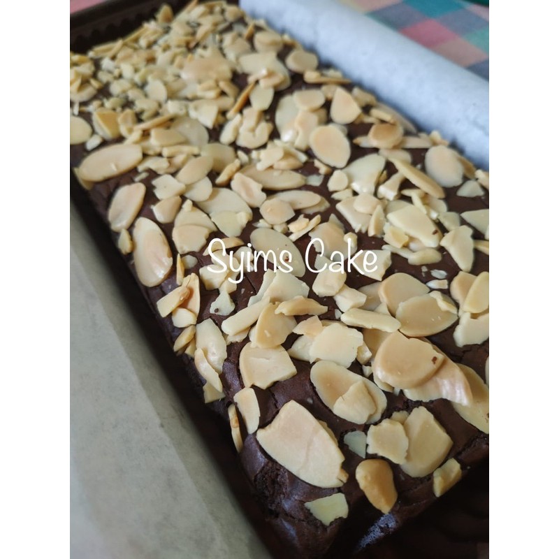 

Syim's Cake Premium Brownies Panggang/Fudgy Brownies