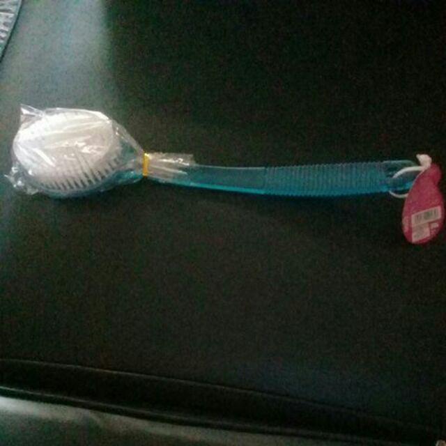 Sikat Mandi Punggung Oval Warna Pink Transparant