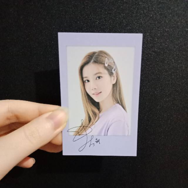 IZONE Eunbi Official Polaroid B - Eyes On Me Concert