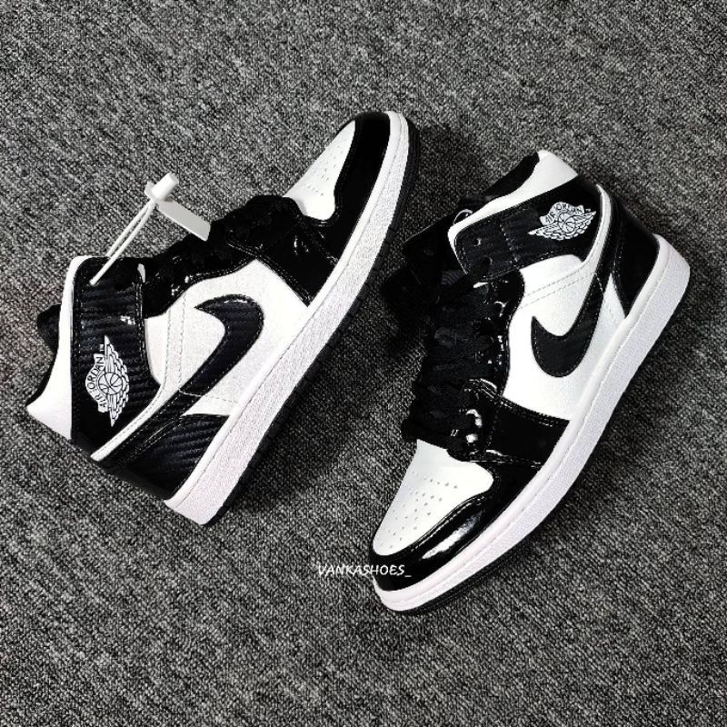 NIKE AIR JORDAN 1 MID SE CARBON FIBER ALL STAR BLACK WHITE