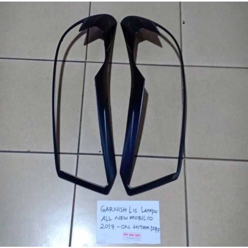 Garnish Lampu  Depan Mobilio 2017 2018 2019 Hitam Dan Garnish Lampu Belakang Mobilio Hitam