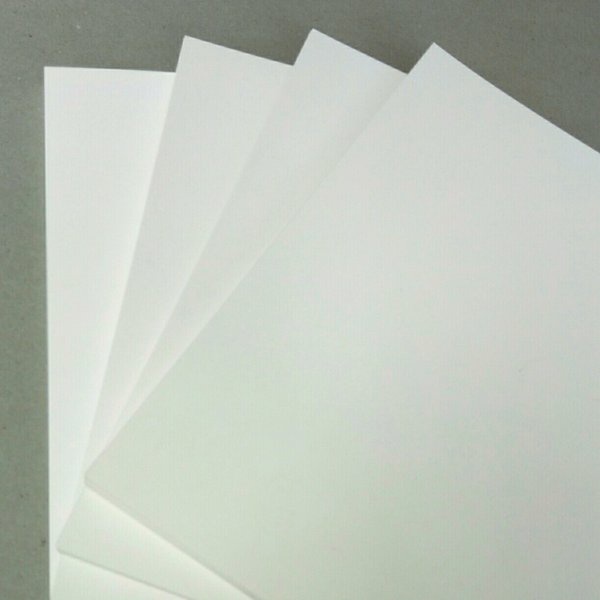 

Kertas Ivory 300gsm Ukuran 79cm x 109cm