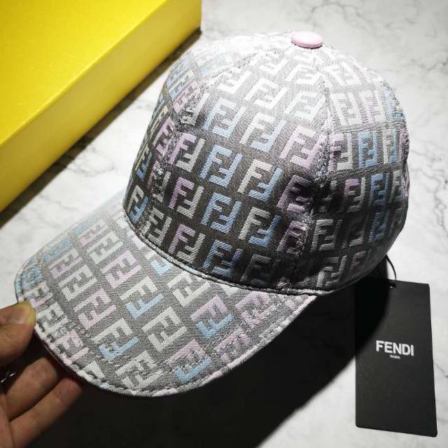 Fendi Multi Colour Logo Cap / Topi Wanita / Super Mirror Quality