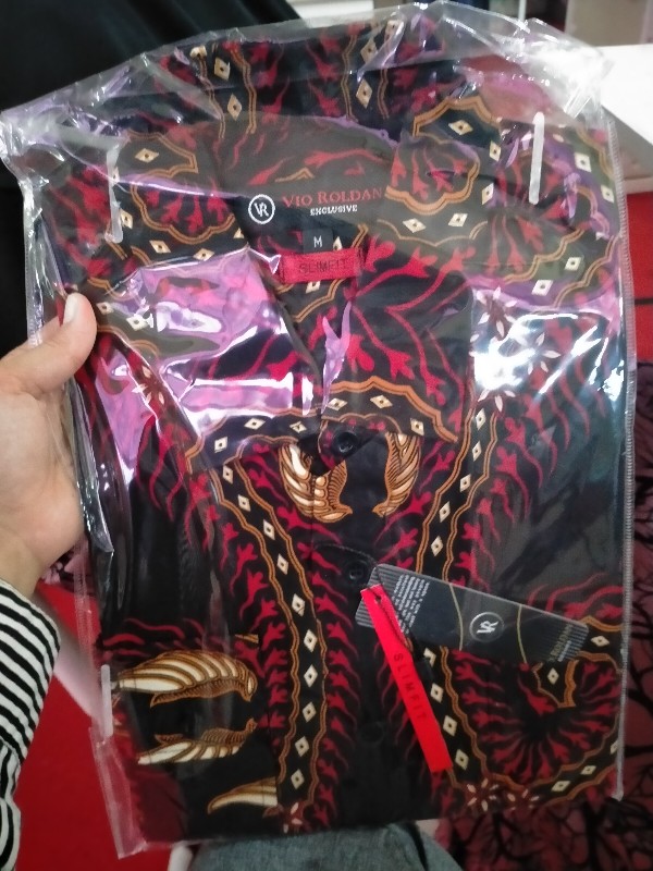 (bisa Cod) Hem Kemeja Batik Pria Slim Fit Modern Mewah Kualitas