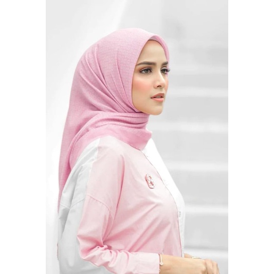 Buttonscarves Tapis Square (Voal)