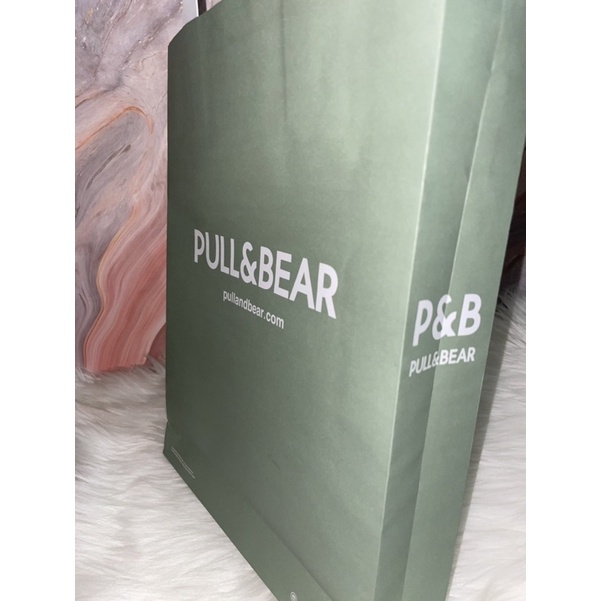 Paper Bag Pull&amp;Bear Pembungkus Kado