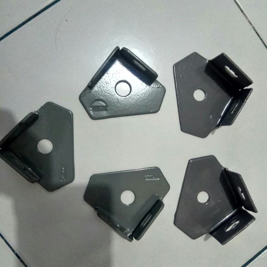 3mm kaki besi single base untuk rak besi siku lubang