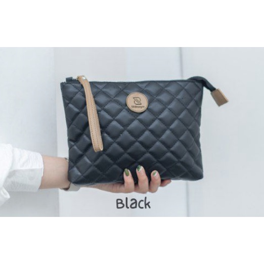 Pouch Kyra By Shenonym