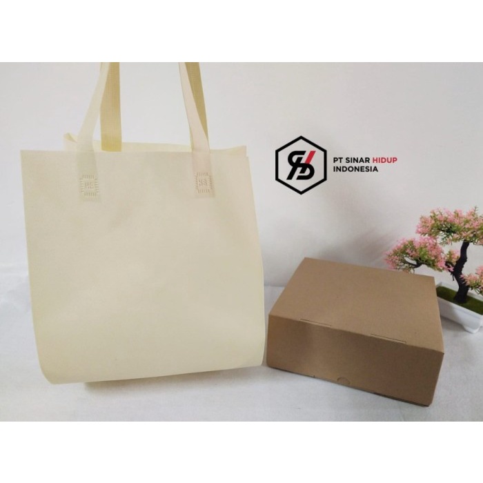 

✨ BISA COD ✨ Tas Box Kue Spunbond 25 Press untuk Nasi Kotak
