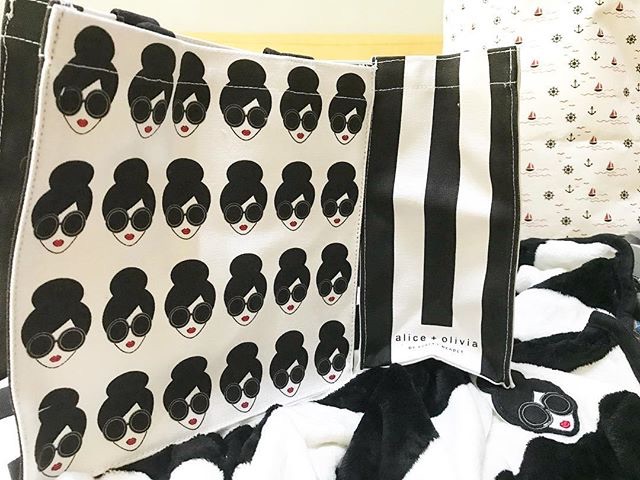 Starbucks Alice Olivia 2018 Tumbler Troy Bag Limited Edition