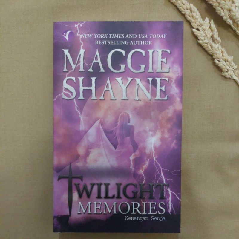 Novel Preloved Twilight Memories - Maggie Shayne