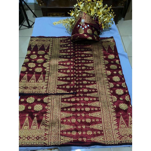 kain cewek, rumpak dan tanjak songket tenun asli Palembang