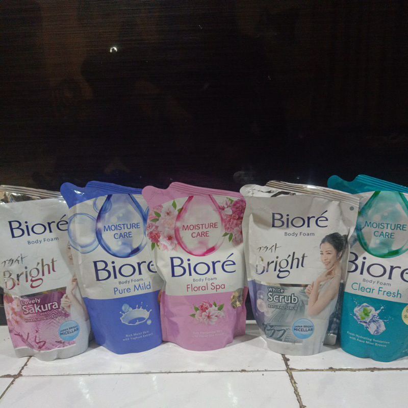 Biore bodyFoam moisture care 450 ml