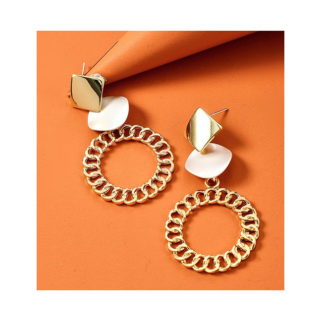 LRC Anting Tusuk Fashion Gold Color Generous Chain Circle Hollow Metal Earrings P51309