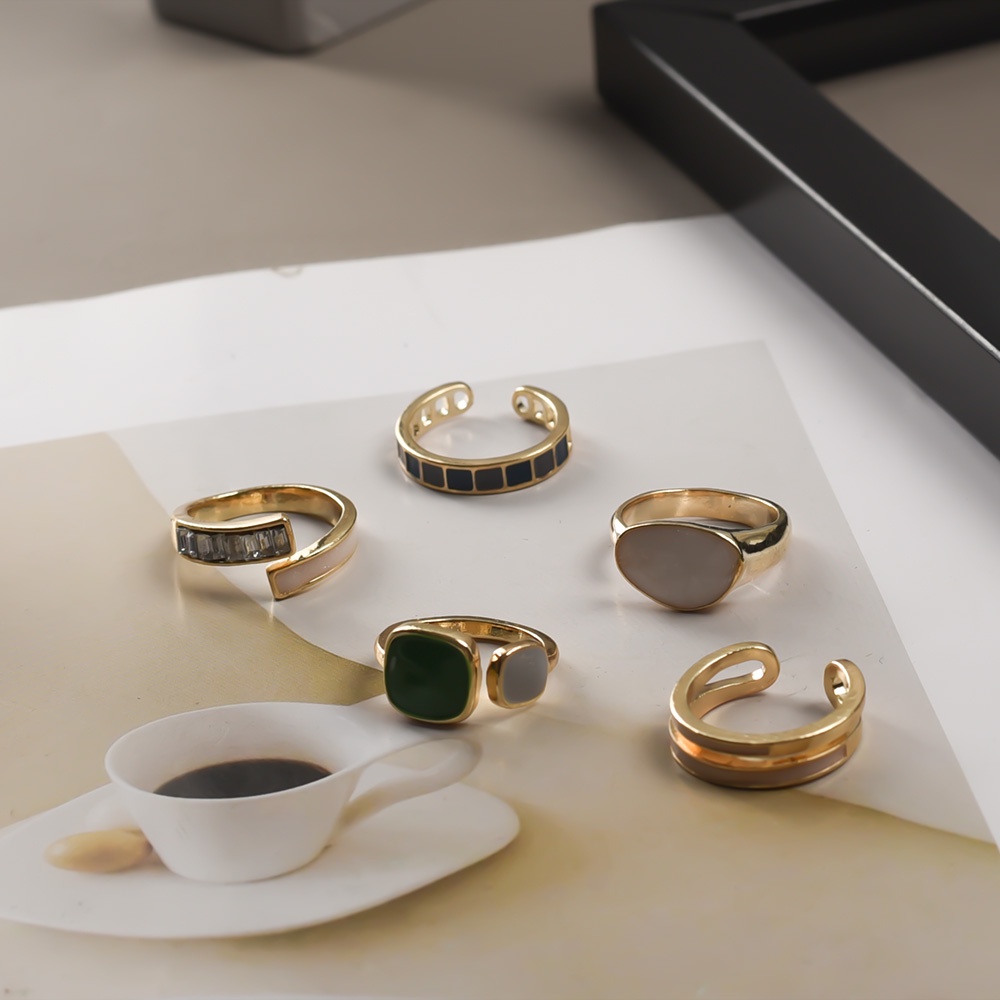 Cincin Bentuk Geometris Drop Glaze Model Rongga Warna Hijau Abu-Abu Gaya Vintage Korea Untuk Wanita