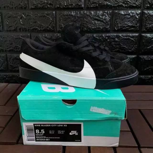 Nike Blazer City Low LX Black White 
