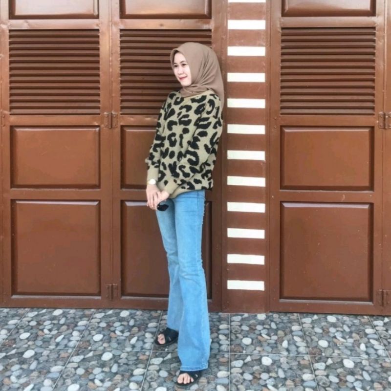 GS049 Sweater Rajut Wanita Premium Motif cheetah Vintage chloe