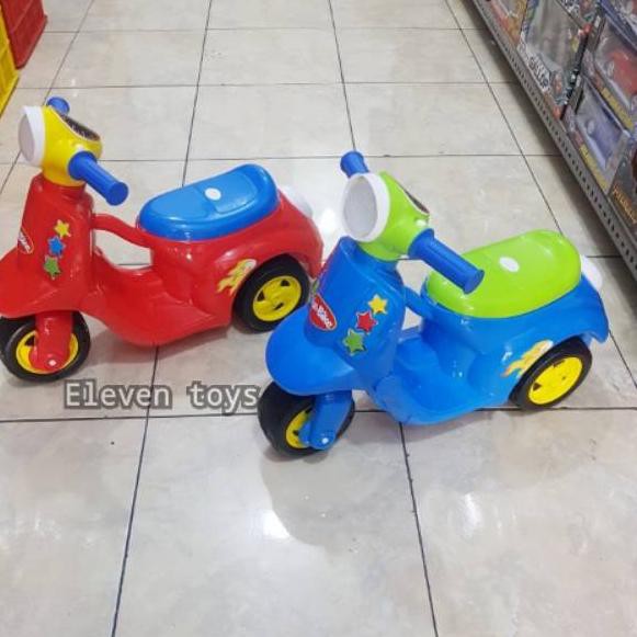 ☛ Vespa funbike , vespa mini mainan , vespa mainan dorong , mainan dorong , motor mainan ❇