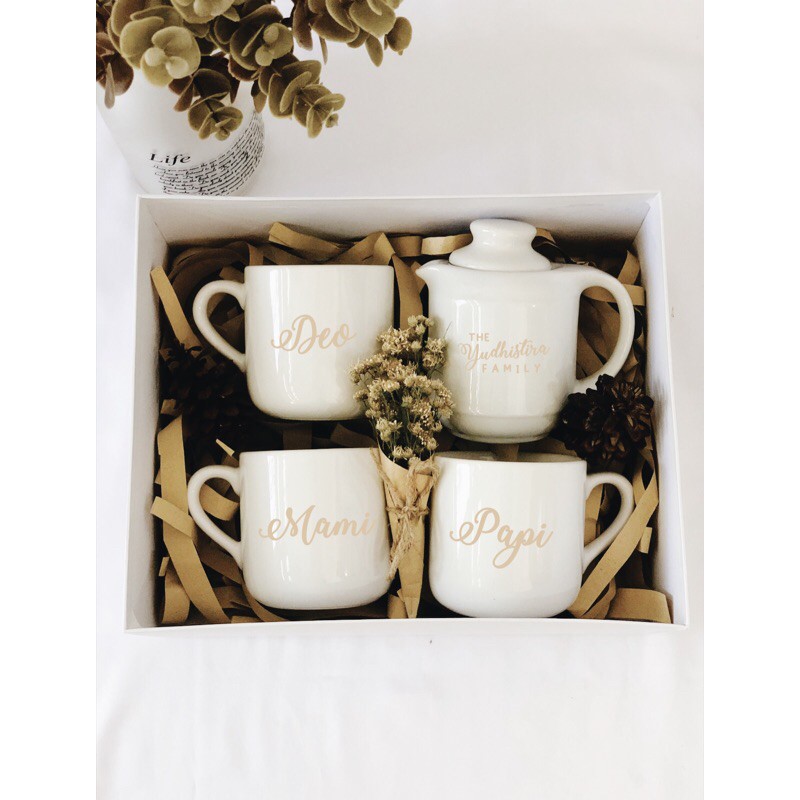 

Gift Box Family Set/Kado Keluarga/Mug Keluarga