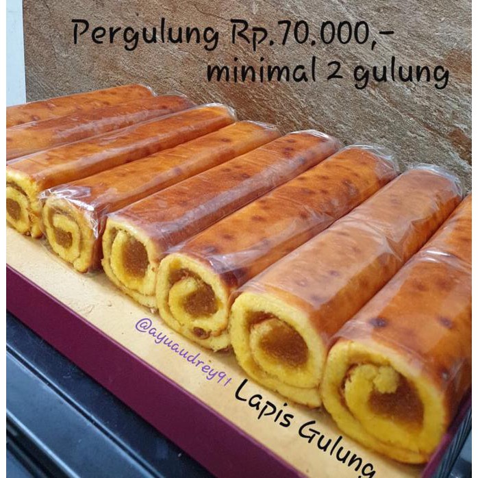 

Hot Item Lapis Gulung Isi Nanas (Isi 2Gulung)